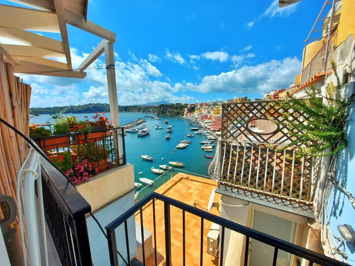 Monolocale Azzurro Procida Apartment Exterior photo
