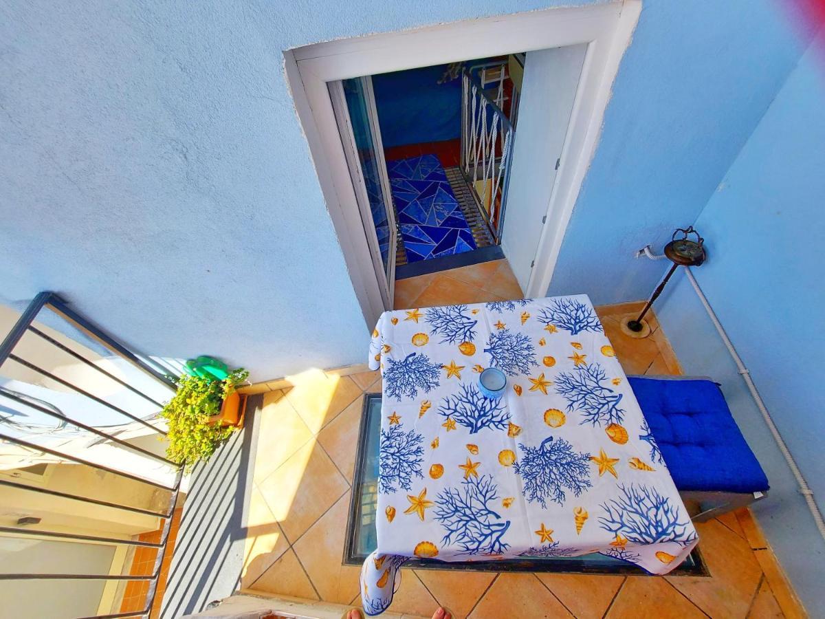 Monolocale Azzurro Procida Apartment Exterior photo