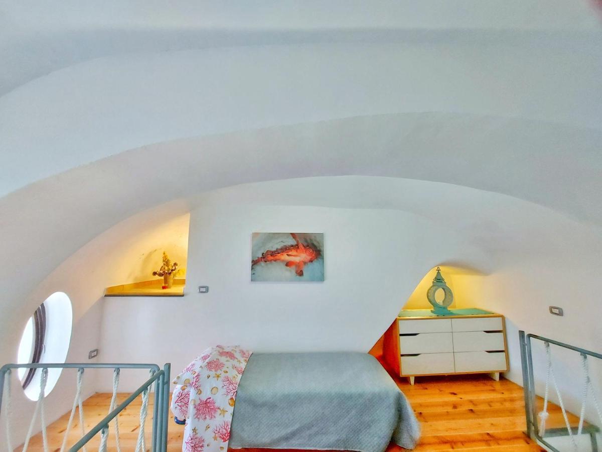 Monolocale Azzurro Procida Apartment Exterior photo